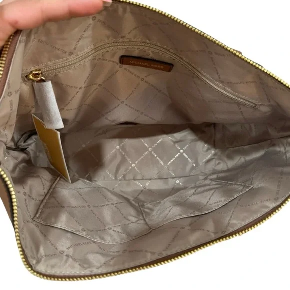 NWT🤩 MICHEAL KORS Marilyn Medium Saffiano Leather Tote Bag - Picture 5 of 7